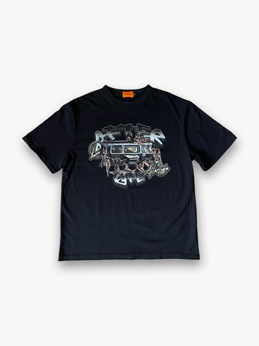 BLACK T-SHIRT